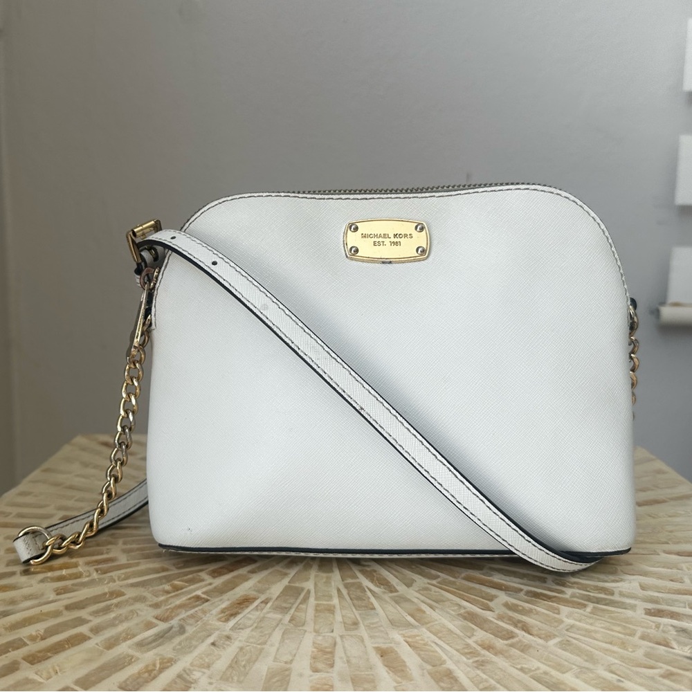 Authentic Michael Kors Cindy Saffiano Leather Dome Crossbody Bag